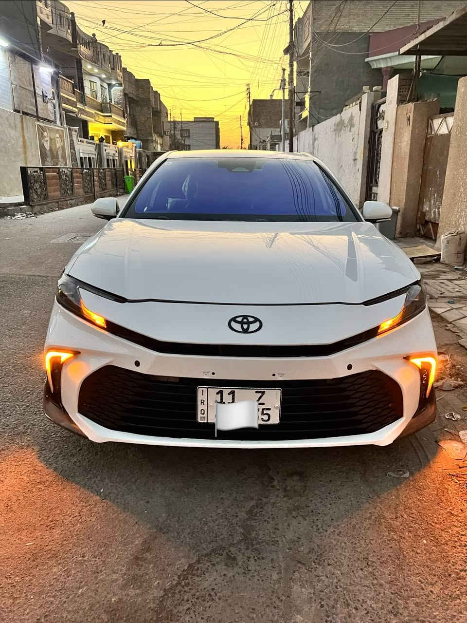 كامري 2025 SE
وارد امريكي صور الحادث بالمنشور 
السعر 215 وبيها مجال 
مكان بغداد 
الرقم ***********
