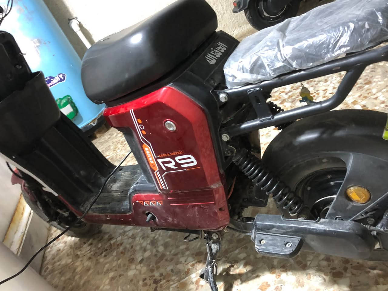 R9 • ٢٠٢٥ • ٤بطاريات