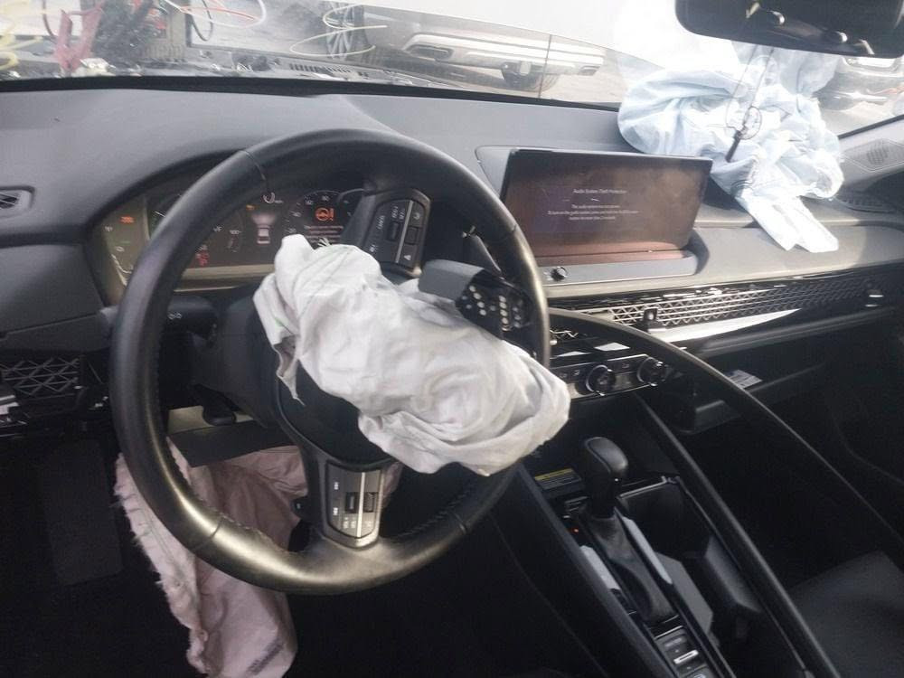 هونده اكورد Exl موديل ٢٠٢٥ حادث جاملغ امامي وداعميه ماشيه ٨الاف ميل رقم شمالي موصفات 
تحكمات 
حساسات امامي خلفي 
رادرات 
فتحه سقف 
سياره اخت زيوره
ويل ١٧ اصلي مالته
سعر ٢١٠ بيه مجال
بغداد /الغزاليه ***********
