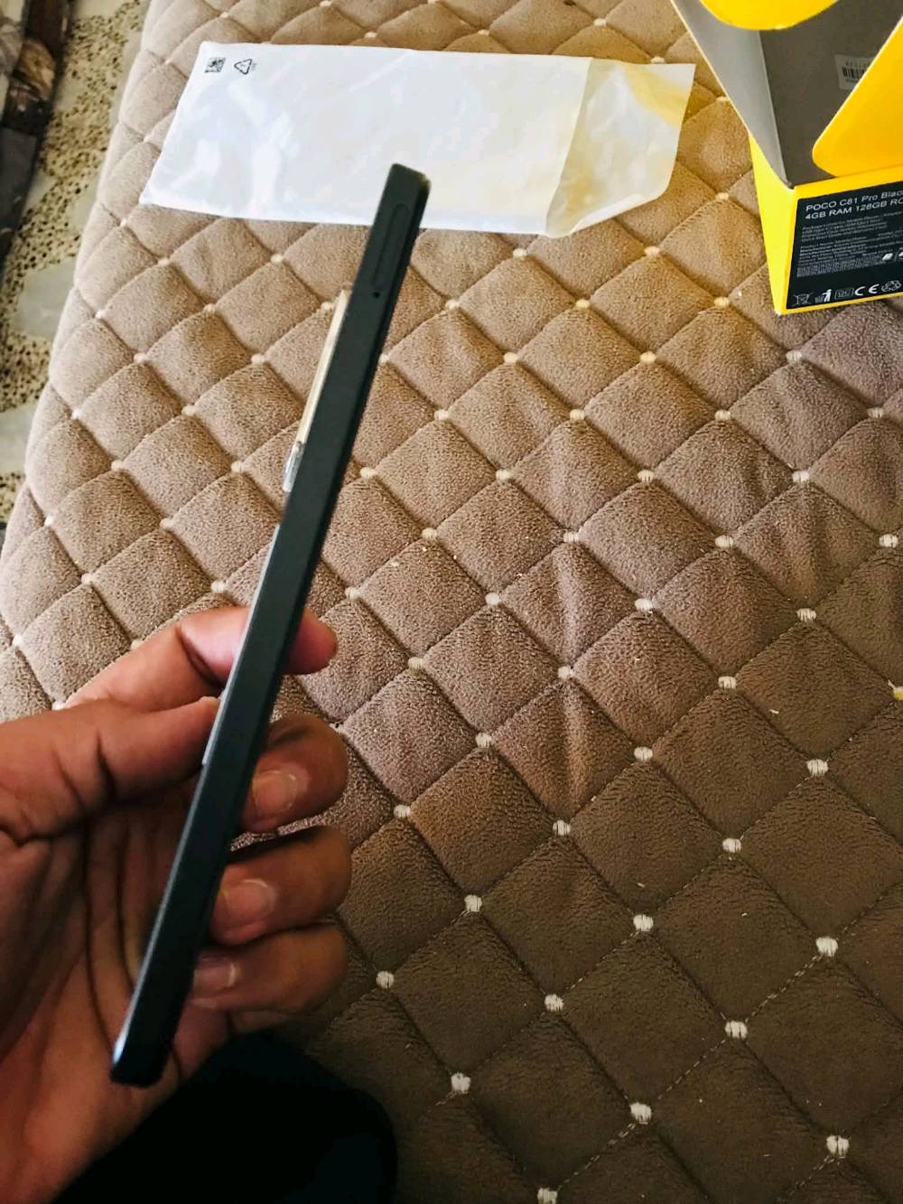 جهاز بوكو c81برو مستخدم اسبوع واحد فقط سعره ٢٣٠ الف بي مجال بسيط ذاكره ١٢٨والعشوائيه ٤+٤ للاستفسار *********** واتس مكاني بغداد