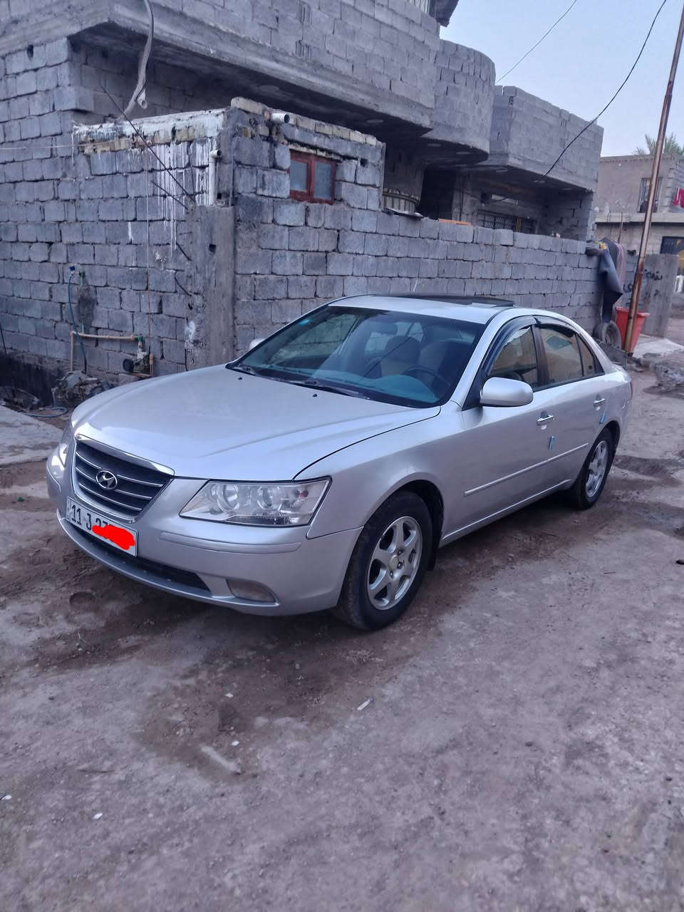 سوناتا 2007 خليجي محدثه 2010 مصبوغه عام جماليه اثر جراد بدون دواخل محرك بي صوت السياره شغاله اطلع بيها كل مكان كير جديد تبريد ثلج تدفئة شغاله صدر أمامي خلفي جديد تخم تاير سياره جاهزه معروضه ب 78 وبيها مجال بسيط مكانها بغداد ابو غريب اخوان مكلف بالنشر ***********
