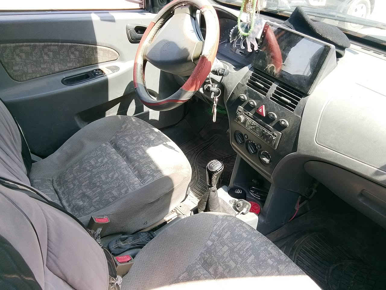سلام عليكم سيارة جاهزه من كلشي من عده التبريد سيارة بسمي مكينة مكفوله سدرها مكفول تايرات  شاشة كامرات جدد بالبنيد ضربة قليل سعرها 35 وبيها مجال المكان ديوانية قضاء البدير ***********
