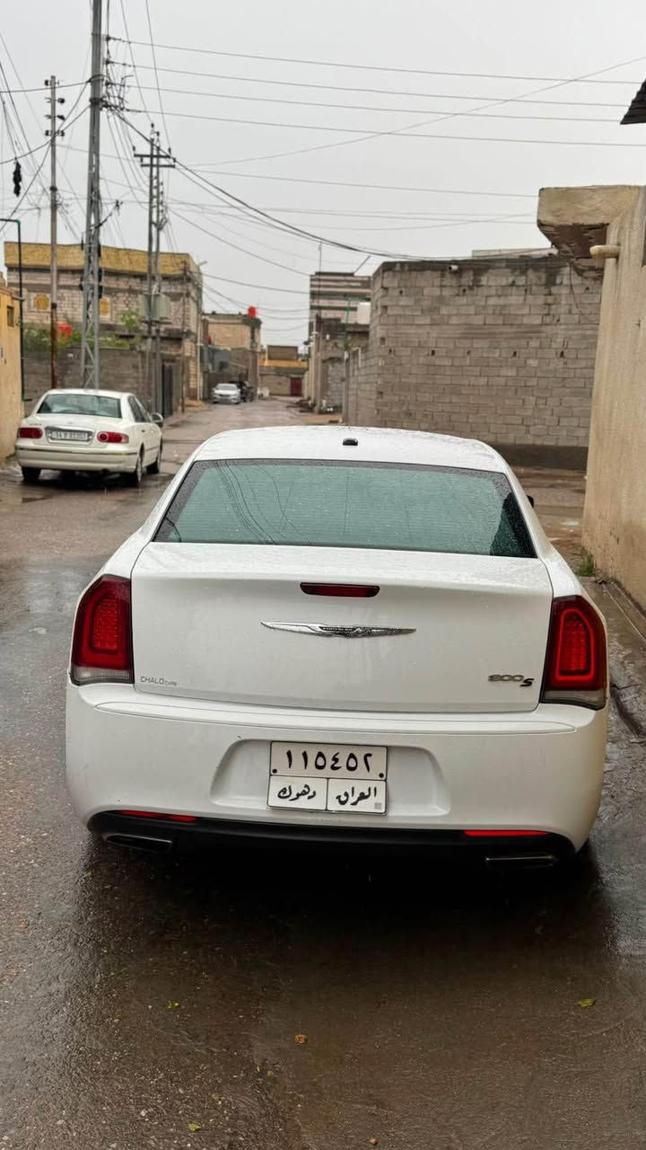 اوباما 16 كندي S
كفاله عامه من الضربه والصبغ والتبديل
شفتات بالستيرن
كير حرف S
دمام خلفي
تدفع بالكشنات
شاشه كبيره
تشغيل عن بعد
مكينه وكير كفاله
تخم تايرات كابسن 
الوين 20
السياره جديده كلش 
المكان بصره گرمه علي 
الرقم ***********
السعر 235 وبيه مجال قليل البصرة, العراق
