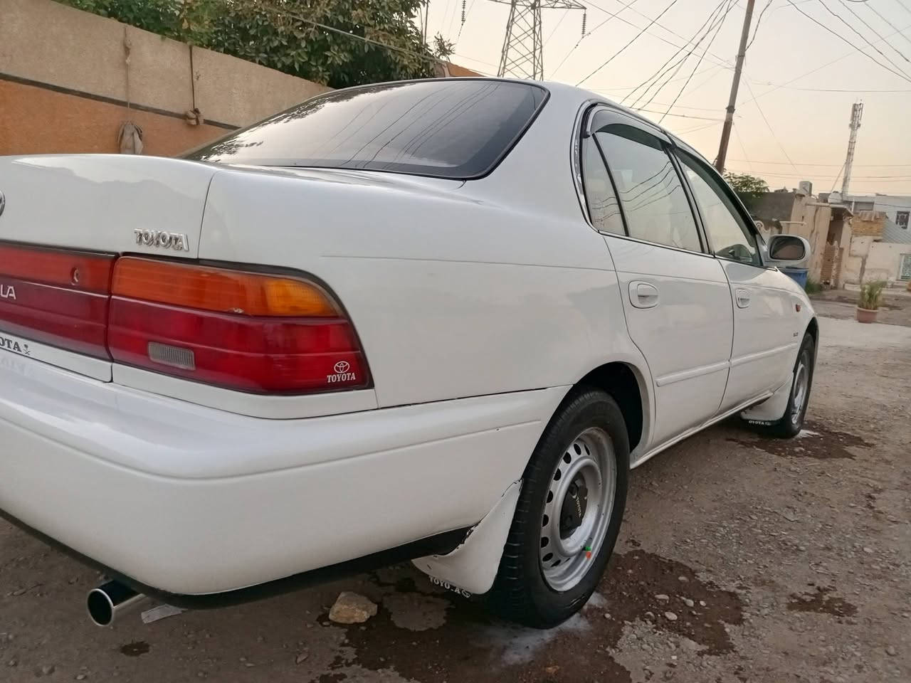 السلام عليكم كورله للبيع موديل 94رقم بغداد سياره مكفوله كفاله عامه ماعده الصبغ مكينه كير حداديه جاهزات تخم تاير  تبريد شغال مكان واسط النعمانيه ***********
