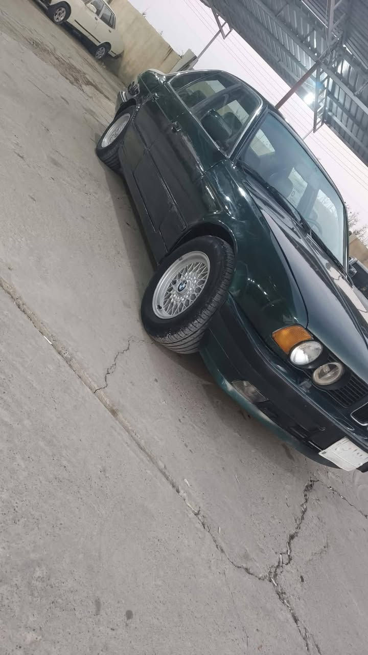 بي ام 525 • ١٩٩٠ • موصل