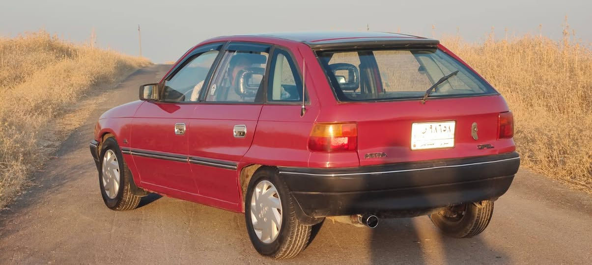 استرا موديل 1992 حجم 16رقم الماني سنويه 2028 كير ومحرك شرط شرط التحويل داخل جديد سياره جديده مصبوغه حزام جماليه قطره معجون ما بيها السعر 43 وبيها مجال مكاني حي الوحده (***********)(***********)
