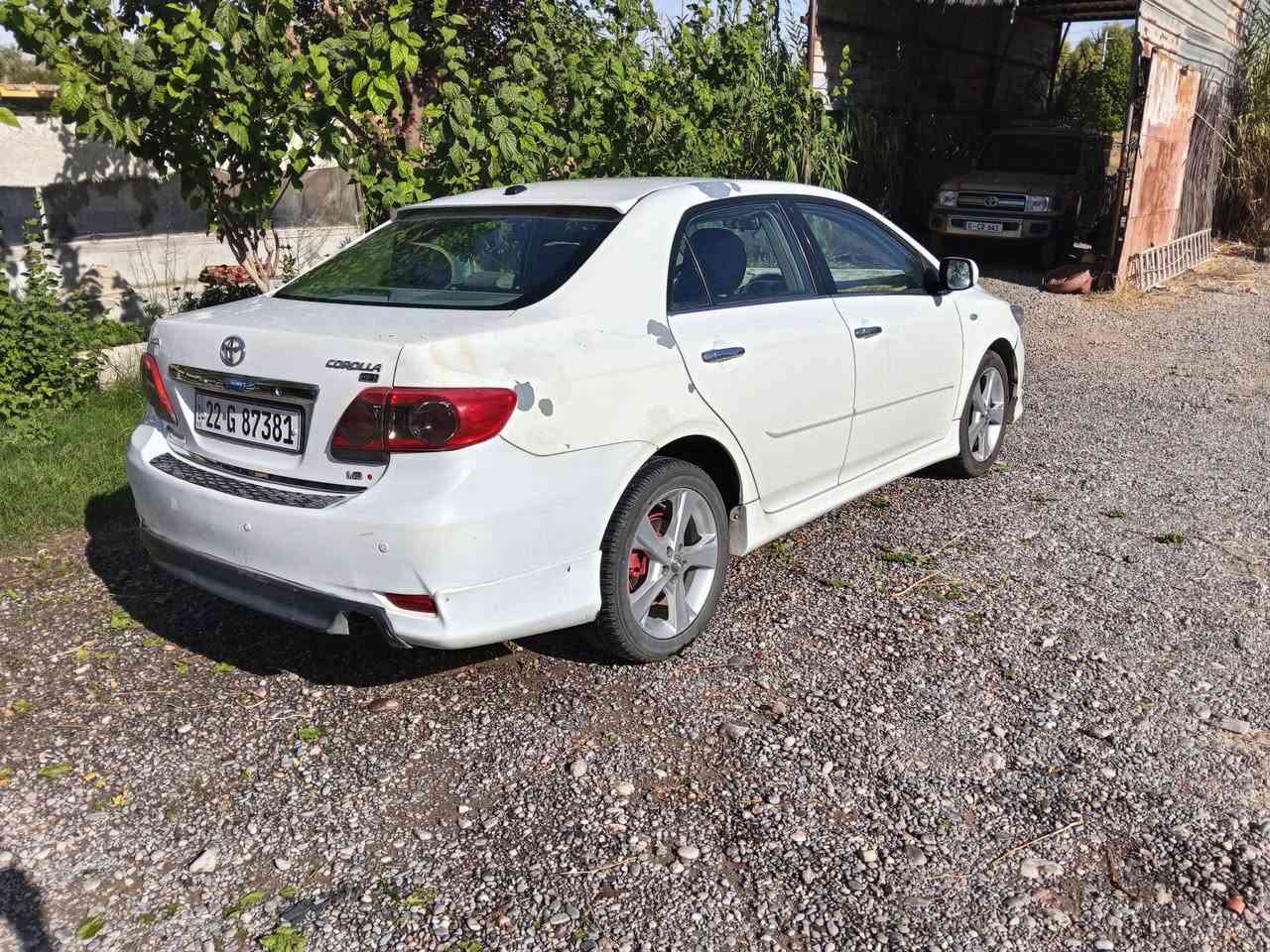 2009بێ بۆیاخ
یەک دوجێی هەڵیداوە فول مواسەفات 
گێڕو مەکینە هەمو گیانی بەشەرت
شوێن کۆیە   سەنەوی تازەیە 
‏‪***********‬‏
