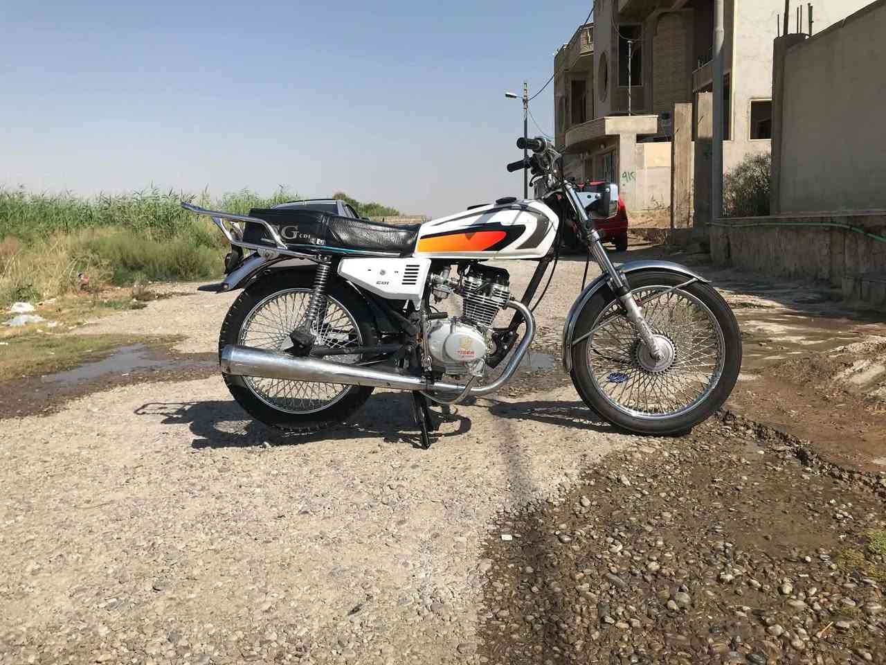 تايكر ٢٠ لاصرف لانفخ محرك يخبل ماطور فوووول وايرمنية كاملة شغالة تايرات جدد ويالة جدد لايت ماطور ماتصرف عليي ربع بس بي صوت خفيف مال عصافير السعر 290 وبي مجال قليل للطيبين شراي خاص او اتصل *********** واتساب

