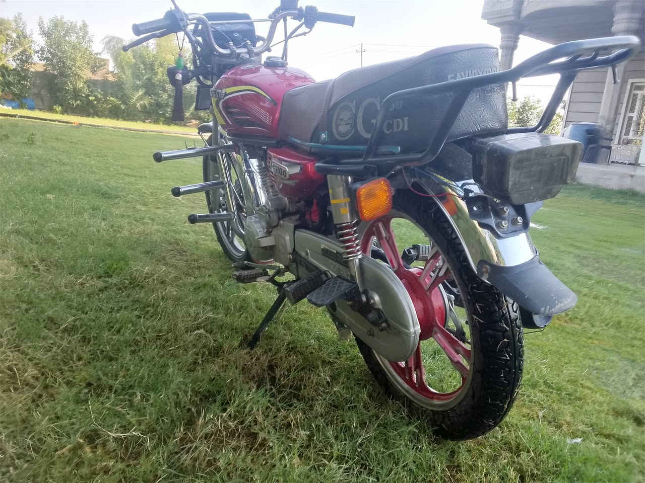 🖐️ عليكم موطور 🏍️ للبيع سيفان مكفول كفالة 🙅عامه السعر550💸  بي مجال حكك الجيه ***********
