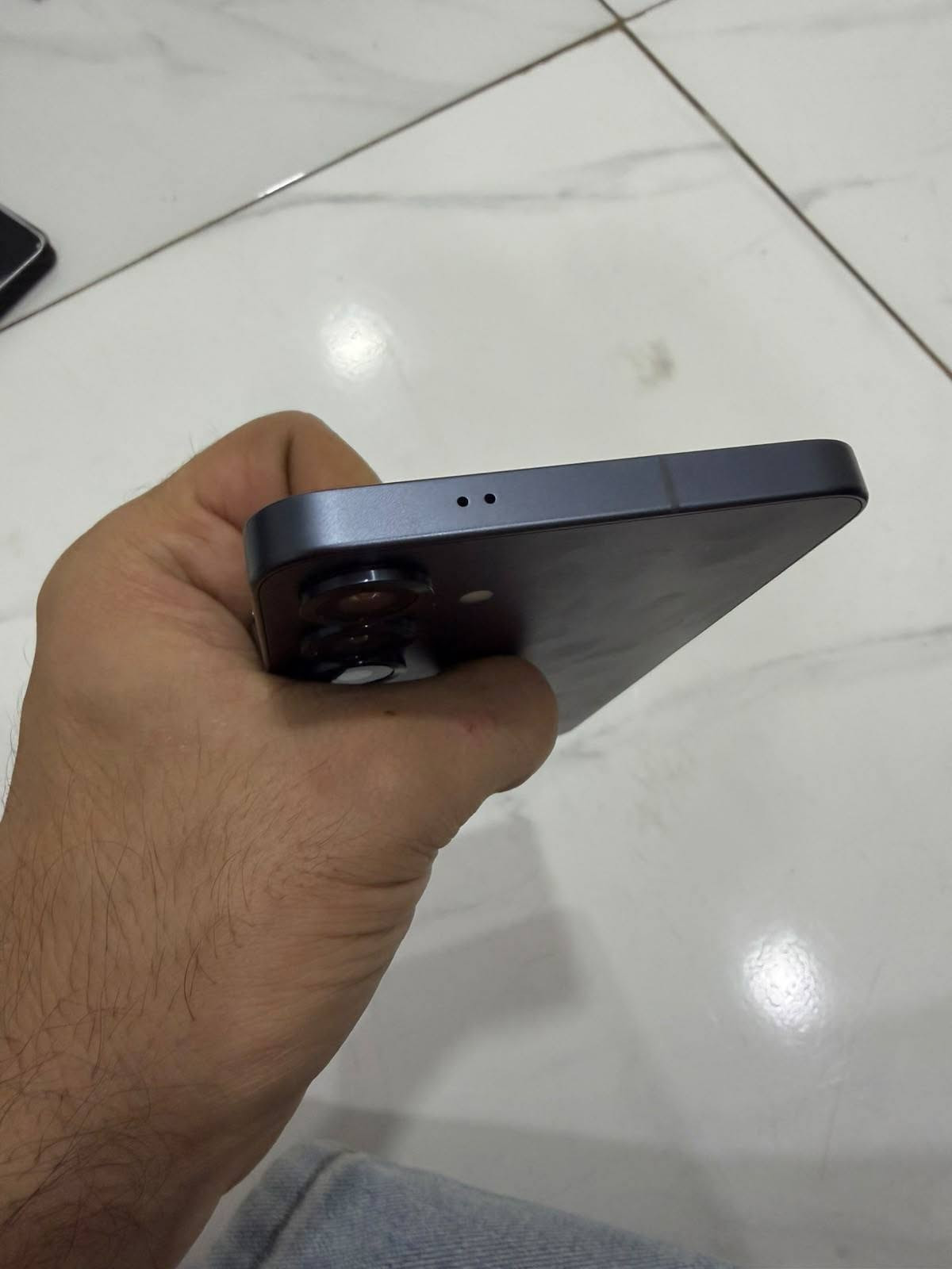 S26 ultra  256 ابيض ضمان برج العرب
١٢٧٥ 
S25 plus 256 اسود امريكي بدون ملحقات
٨٠٠ 
اجهزه جديده ممستخدمه جدا قليل 
مكاني بغداد الحريه توصيل ماعندي 
وفقط بيع بدون مراوس
***********
