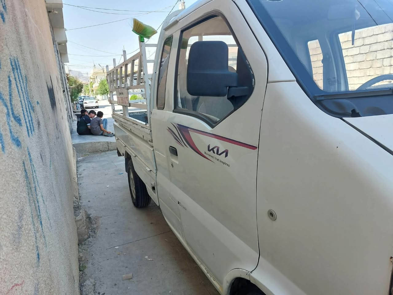 سەرەتا بەناوی خوای گەورەی مەهرەبان سەلەک تەشی هاڤ بۆ ڤرۆشتن گيڕو مەکینە مەزبووت بەشەرتی فیتەر ڕەقەم شانسی مەزبووت مەنەفیستی هەیە کارەبای مەزبووتە ماڵی کەسابەتە ئی مەحرز نیە ئی ماڵە سەحری ٢٧ گەڵاو مەحملە شوین لەقەزی ڕانیەم *********** فەیبەر وەتس ئەپەی لەسەرە
