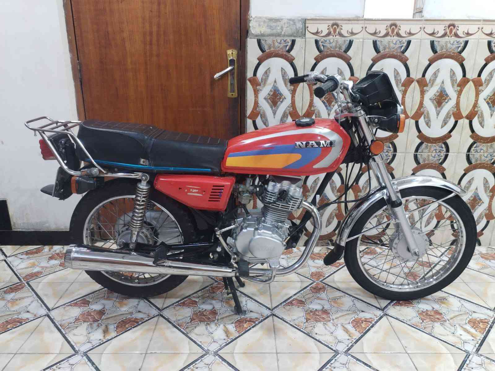 دراجة نامه شلامجه الأصلي للبيع رقم وسنويه بصره تحويل ثاني موديل 20 غراضه والمكينة كله 23 الدراجه نضيفه كلش كهربائيات شغاله السعر مليون و 700 وبيه مجال عنواني بالزبير الشراي يتصل ***********
