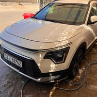 كيا نيرو موديل 25 سياره هابيرد حالت البطاريات كلش ممتازه فول مواصفات ع...