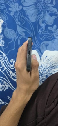 آيفون ١٥ برو ماكس • بطارية ٧٦ • البياع