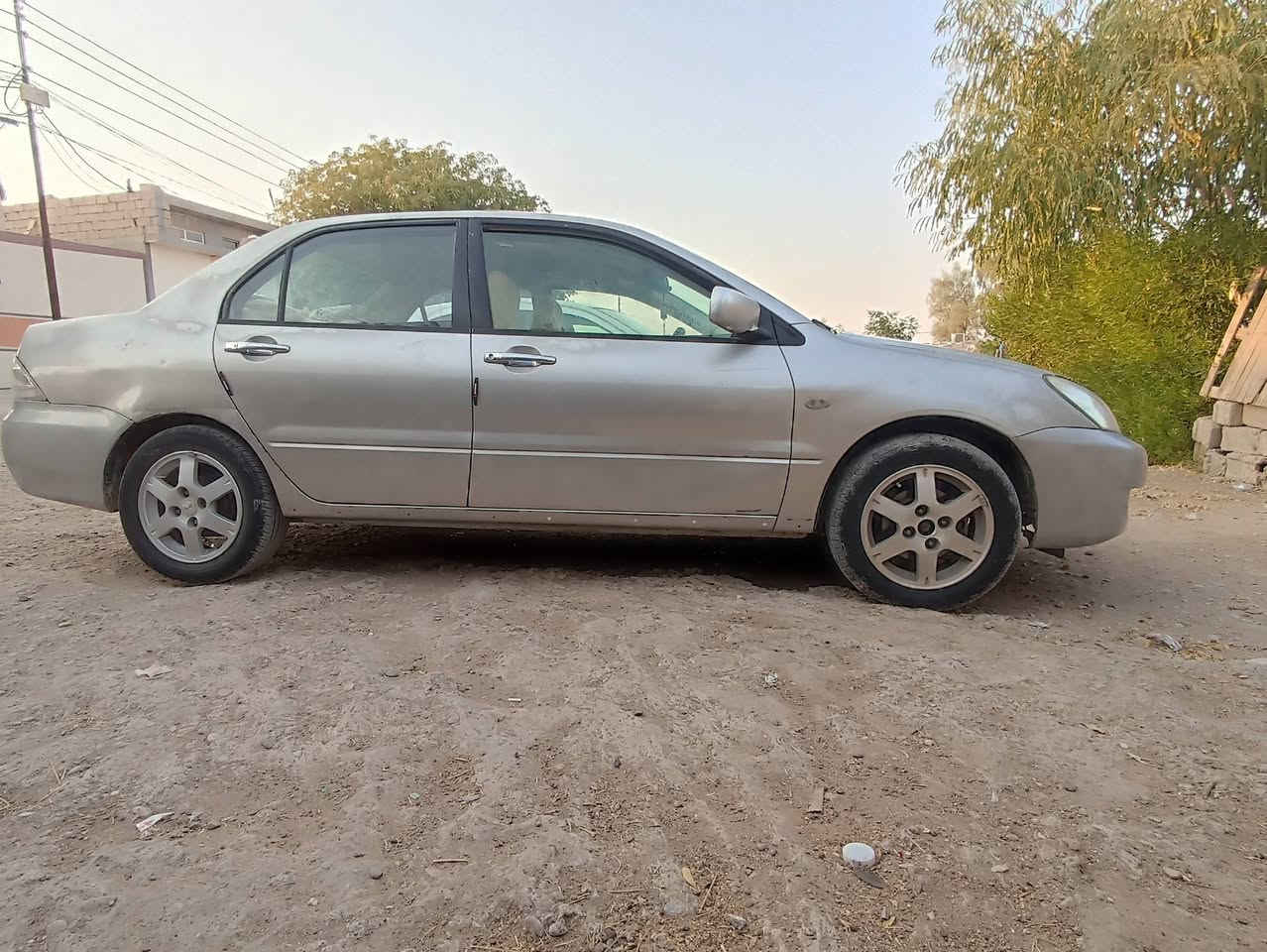 لانسر مودلیل 2007 مکینە گەورە ناوزرد کارە بای جاهیز کامیرا حاسا لایت غاز بلادیکتوربیلاد رەقم سلێمانی***********
