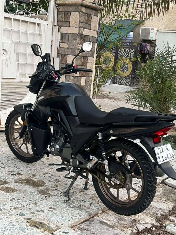 من رخصة الادمن
دراجة rk200 cc موديل 2025 نضافتها 100%
صار 4 اشهر من اخذتها بعدها على وضع الشركة
ماشيه17 الف
تخم تاير جبلي مانع انزلاق
لون اسود مميز
دراجه كلش حلوه و نضيفه أمانة الله جيب الفيتر ماتك وتعال إذا الدراجة بيها شي او مفتوح بيها برغي واحد تأخذها وانطيك فوكاها 500 ألف 
رقمها اربيل اصولي بس نروح للشركه اسويلك تنازل ثاني يوم وشوكت ميعجبك تروح تحولها باسمك ولو ممعتاز مابيعها ولله دراجة عملية بشكل تأخذها عمر 
سعرها يخبل 2.300 مليونين و ٣٠٠ ألف 
بلعافية عل ياخذها ✨
رقم تليفون ***********
