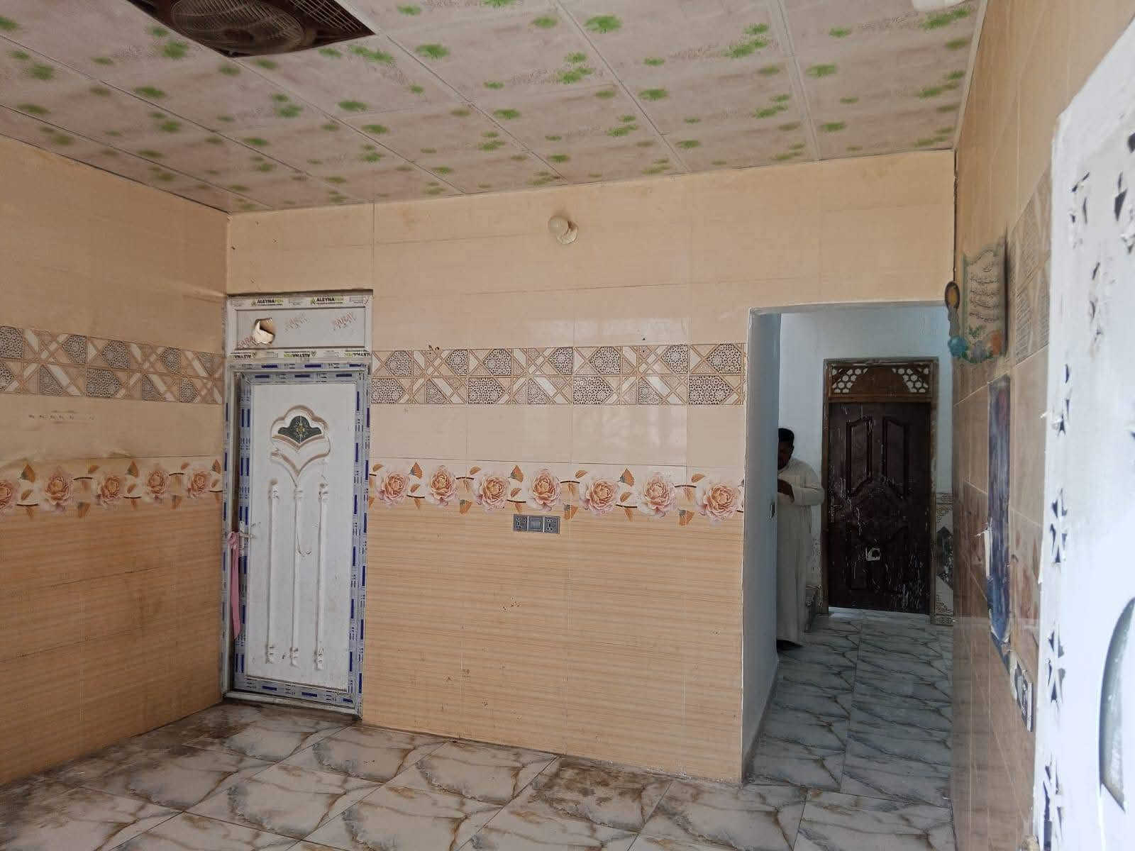طريق السنية • ١٦٠م • جاهز وفارغ