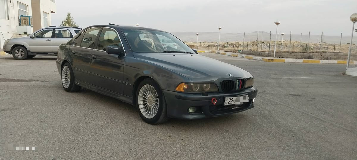 بەناوی خوا
 ***********_***********ڤایبەر واتسئاپ BMW530i سەقەر بۆفرۆشتن مۆدیل1999
عام بۆیاغ لەسەرکاڵبونەوە سەنەوی تازەیەتا2028
بەناوی خۆمانەوەیە تەحویل وغرامەبەشەرت
ناوفۆڕمیکا  گێڕئۆتۆمایك دەبڵ گێڕ تەبرید بەشەرت تەبرید مەرکەزی تەحەکوماتی سەرسوکان کوشن جلد چوارجام وئاوێنەکارەباکەمێک بەساردی دوکەڵ ئەکات 
سعر76وەرەقەو معامەلە
ڤایبەر واتسئاپ‌*********** -- *********** السليمانية, العراق
