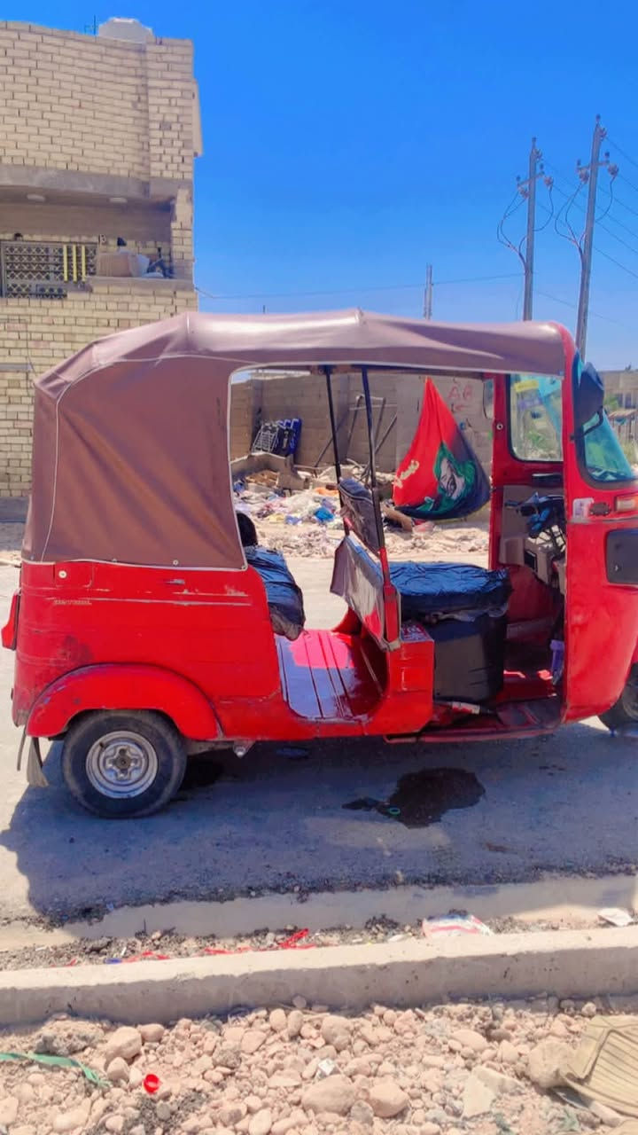 تكتك ١٧ اوراق كامله تكتك جاهزه كبل للشارع مكينه ٢٠ قبل سبوعين شاده يعني زيرو مكانه بغداد دسيم (سعر٣٣٠٠)***********
