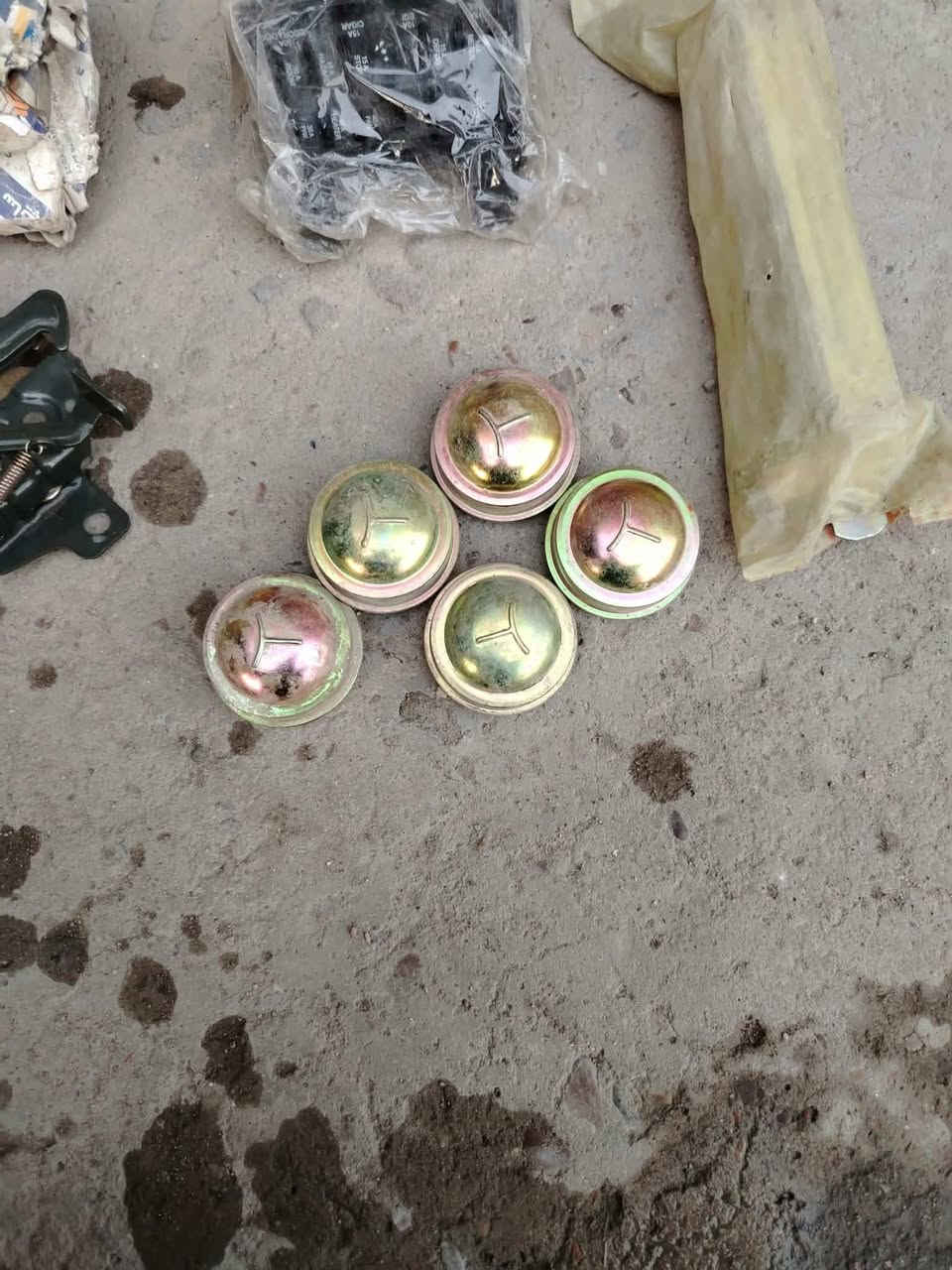 بدنة سايبا • دعمية • قطع غيار