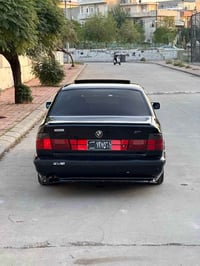 بي ام دبليو ٥٢٥ • ١٩٩١ • قير عادي