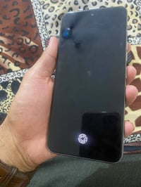 تكنو ٤٠ برو بريمير • ٢٥٦ جيجا • كسر بالكاميرا