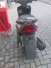 ماكس للبيع ٤٥٠ الف بغداد الحريه  ٠٧٧٠٤٨٥٣٥٨١