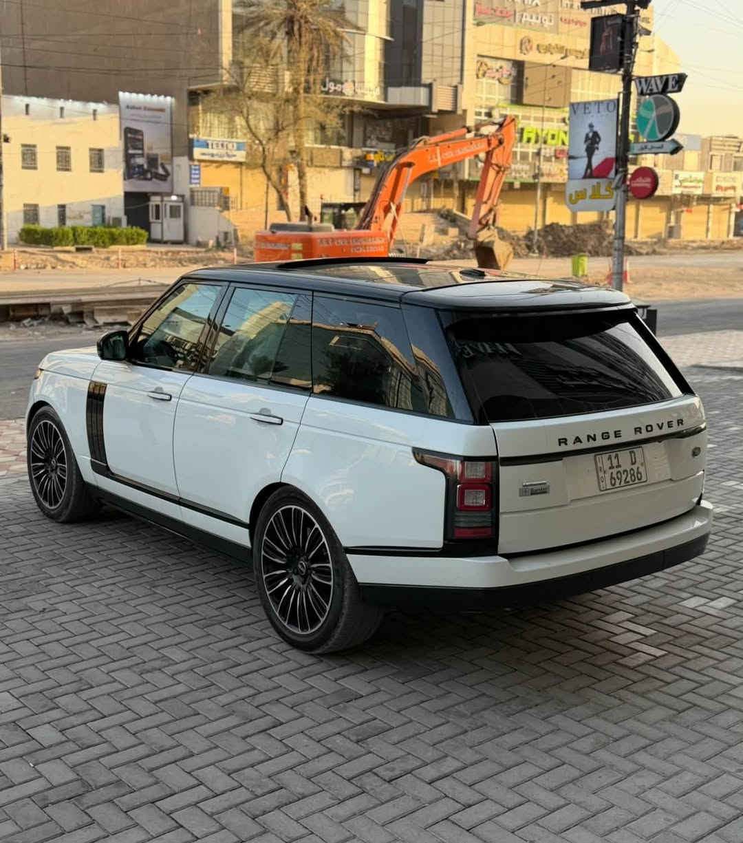 سلام عليكم
للبيع فقط بدون مراوس بيع كاش 
وبسعر جوه السوك 
سياره مكفوله كفاله عاااااامه 
فوووول مواصفات للاخير Vip
مكينه سوبر رقم بغداد باسمي 
عنوان بغداد زيونه
سعر 280 ورقه 
***********
