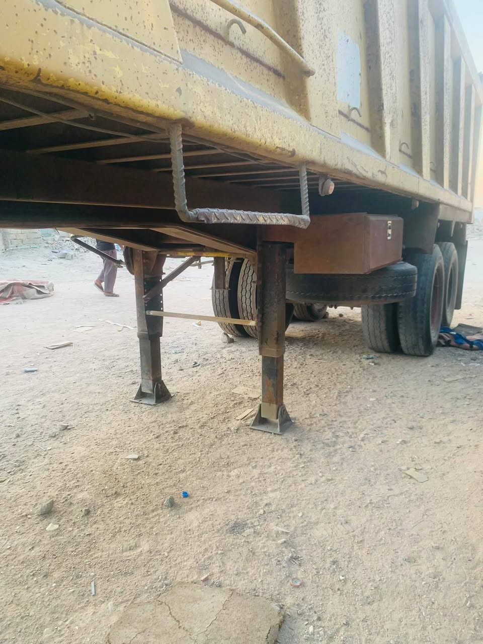 ياالله للبيع عربانه علم بيم جبر دناكير 16 
ونج خمسينيه تخم تاير 24 كفاله ونضيفه 37 متر 
مكاني البصره رقمي *********** السعر اتصل
