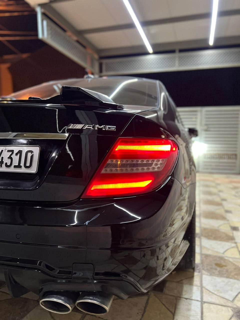 مارسدس C350 2012
مارسدس 6 سلندر للبيع مكينة الفوك المرغوبة 
350 بدون cgi 
كير ومكينة كفالة عامة السيارة مثل العسل
فول مواصفات للاخير amg بلاد
دعاميات ودوس 
سيارة فول الفول 
بانوراما 
لايتات زنون متحرك 
حساسات امامية خلفية 
كامرة خلفية
كشنات جلد وهيتر
شاشة اعطال وعينة e class 
شاشة جبيرة
ماوس وتحكمات كامله
سماعات هارمون كاردون
مري شفط
مري ضد الاضائة العالية
رقم وسنوية جديد لل ٢٨ 
تريد تحويل وكالة حاظر 
السيارة بيها ٣ قطع رش بدون ضربة 
فقط الجنطة بيها ضربة خفيفة
وبيها ٣ اماكن تعديل
بدون شواصي 
سيارة متواجدة باربيل
السعر عل خاص 
رقمي*********** بي واتس اب
