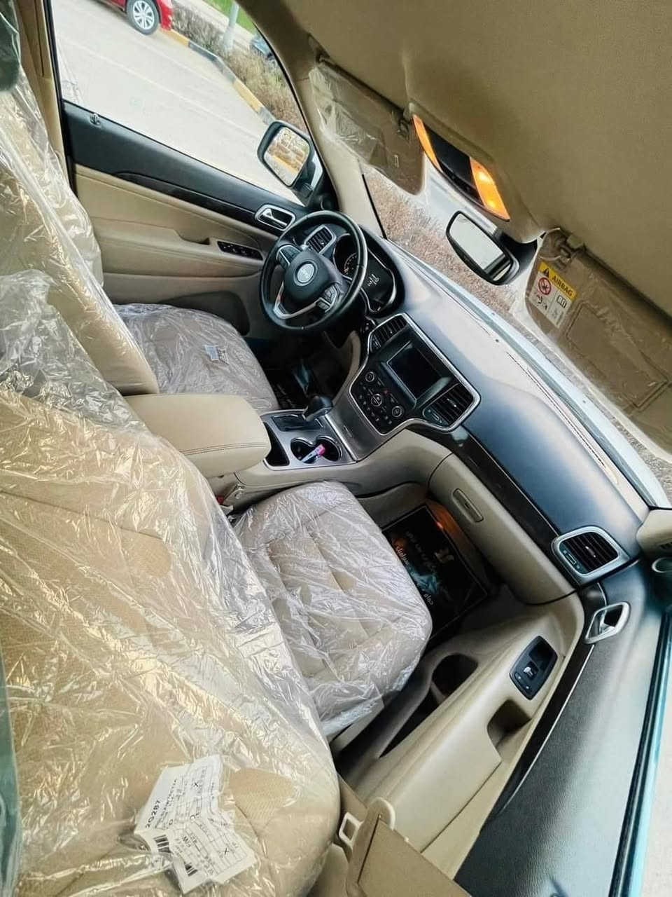 جيب لاريدو ٢٠١٨ خليجي مكفولة عام مكان السياره في السليمانيه
الاتصال ***********
