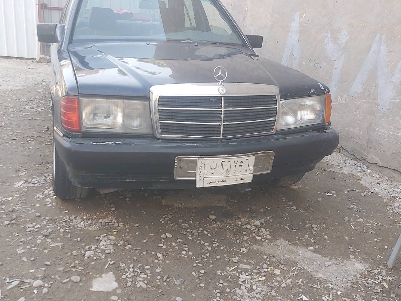 سلام عليكم مارسيدس موديل ١٩٨٧سياره لا بئس بيه حلو محرك بلادي سياره بلاديه تجي وشوف بعينك احسن ما اكلك شكل وتشوف شكل سعر ٣٤ وبيهة مجال عنوان بغداد زعفرانيه