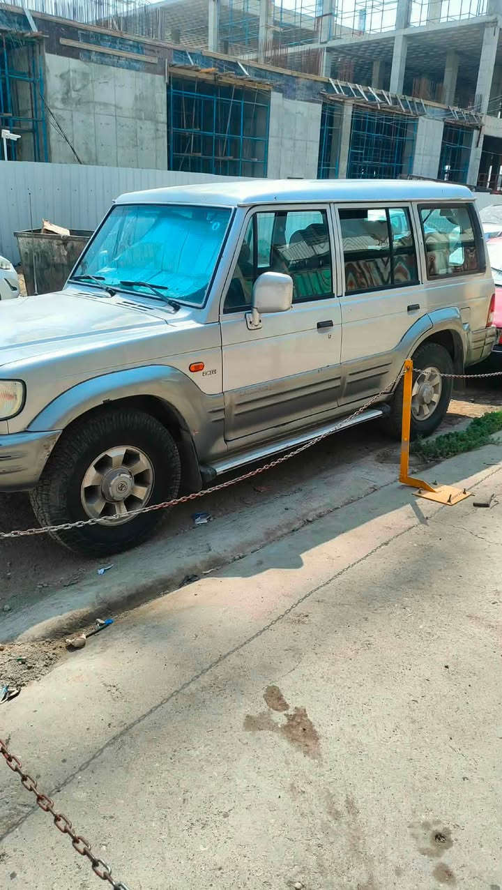 🛑كالوبر 2003 للبيع 
3 قطع تبريد 
7  راكب ￼
اوڤر 
سنويه جديده لي 2030 
سياره حلوه وكعدتها مريحه 
السعر 75 وبيها مجال 

***********
