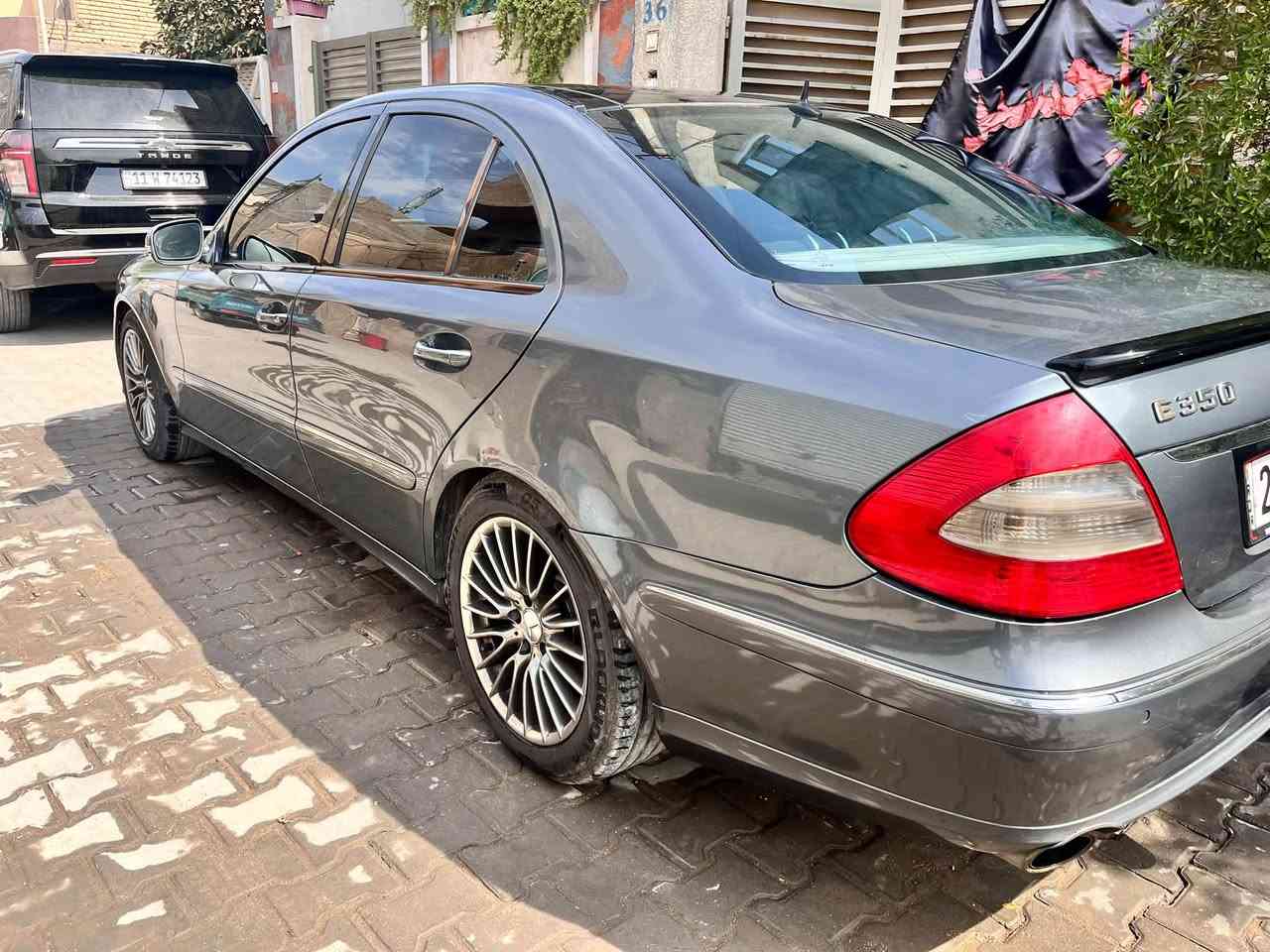 🔥 للبيع مرسيدس W211 E350 موديل 2007 🔥
🚘 

✅ السيارة جاهزة للاخير، مابيها أي نقص

✅ استخدام شخصي ومتصرف عليها

✅ بصمة فتح وتشغيل

✅ فتحة بانوراما

✅ داخل جلد + تبريد وتدفئة

✅ حساسات أمامية وخلفية

✅ لايت داينمك + عدسات زنون

✅ مري جانبية شفط + إشارات مري

📍 السيارة موجودة ببغداد كرخ العطيفيه

💰 السعر: 127

🚫 بيع فقط، بدون مراوس

📞 ***********
