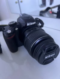 نيكون D3200 • ٢١٢٦٤ شتر • قليلة الاستخدام