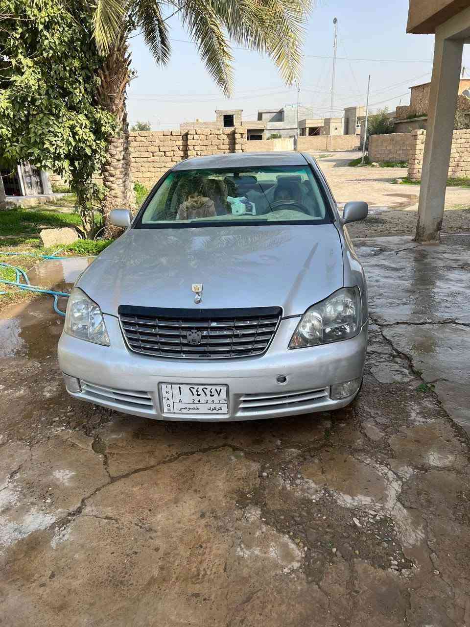 السلام عليكم شاهينه
 للبيع ادوات كص 
كير ومحرك شرط 
تبريد تدفئة شرط 
تخم تاير جديد 
صدر جديد 
باتري جديد 
كهربائيات كلها شغاله تشغيل بصمة 
السياره جاهزه مابيها اي نقص 
السعر(36)وبيها مجال بدون مراوس وقصط مكاني الزويه 
***********
