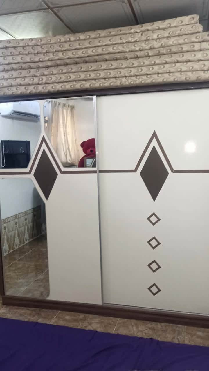 غرفه نوم تركي مستعمل نظيف  للبيع
( سعر250) (‭***********‬) واتساز عنوان كركوك شارع حسابات بصف مطعم باب الحسابات  (5قطعة)
