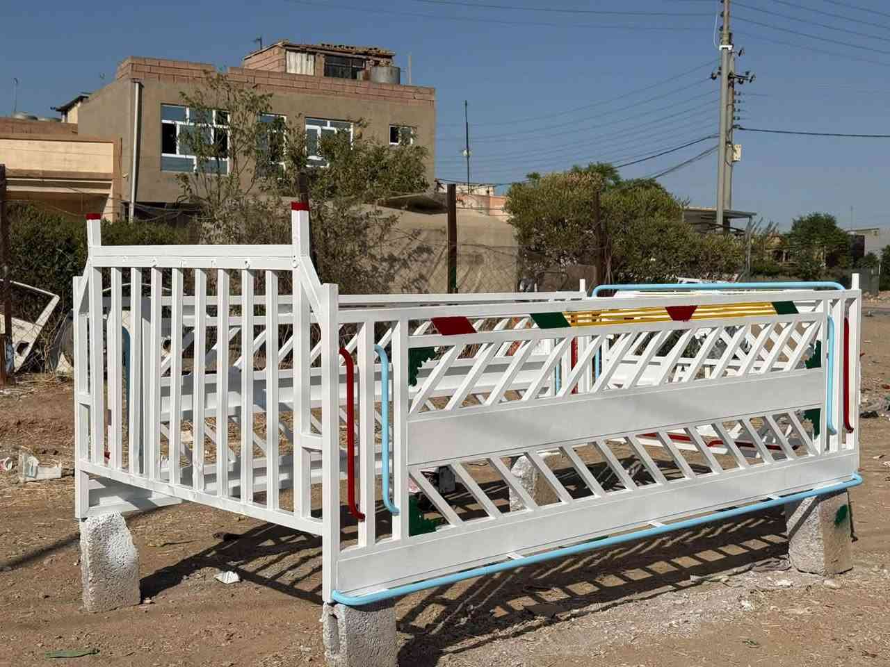 چەمچەی کیای ٤٠٠٠ لۆ فرۆشتن
تازە سبوخ کرایتەوە
بێ شکاو خایسە 
دەست کرد قارەمان حدادە 
شوێن هەولێر 
سعر 325 دۆلار 
***********
