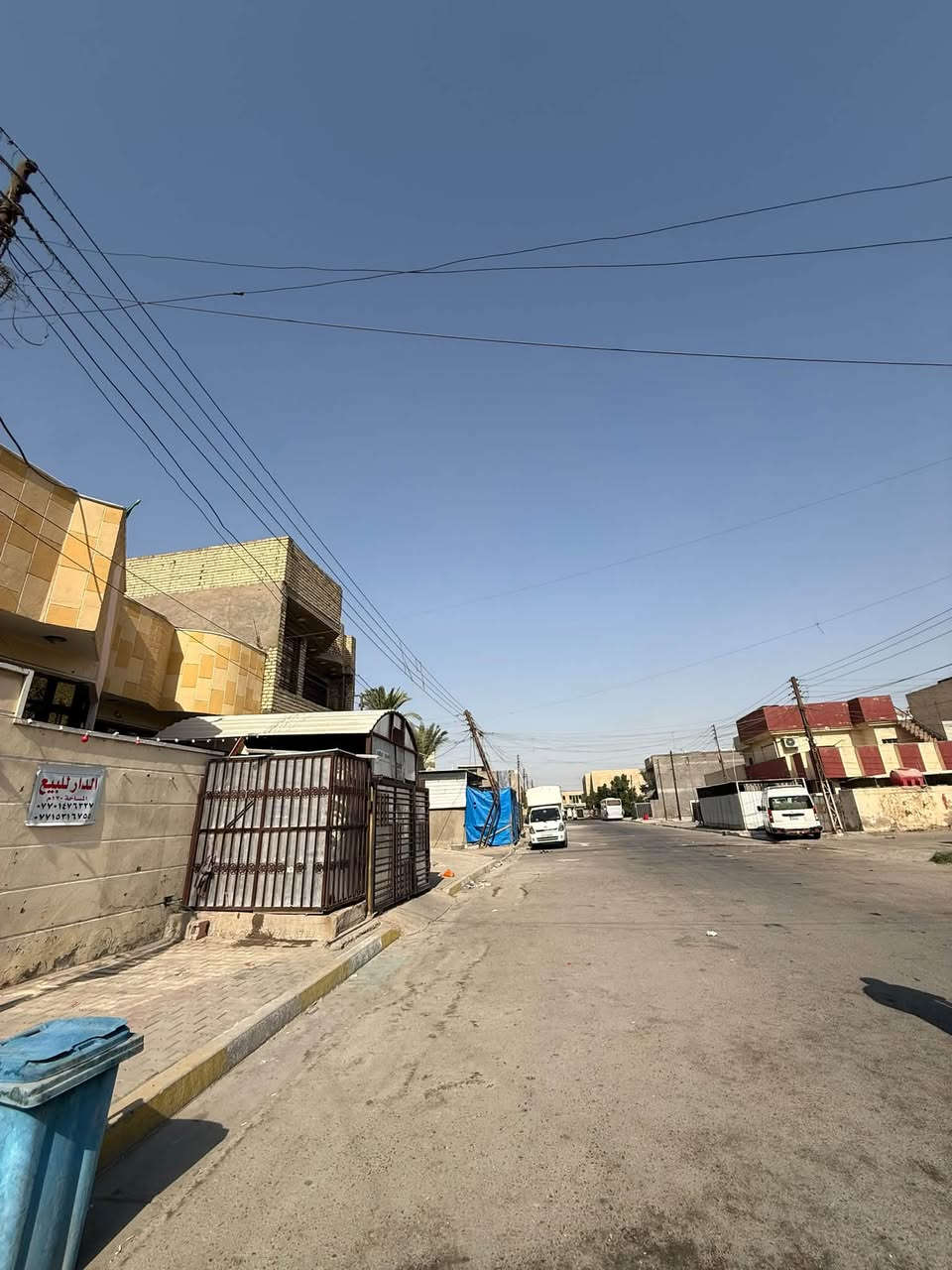 دار للبيع ..
المساحة 120 بناء طابق واحد 

موقع مميز ، قرب شارع 70 ومجاور لإعدادية ابن الهيثم 

الاستفسار والتواصل 

عبر الهاتف فقط 

***********
