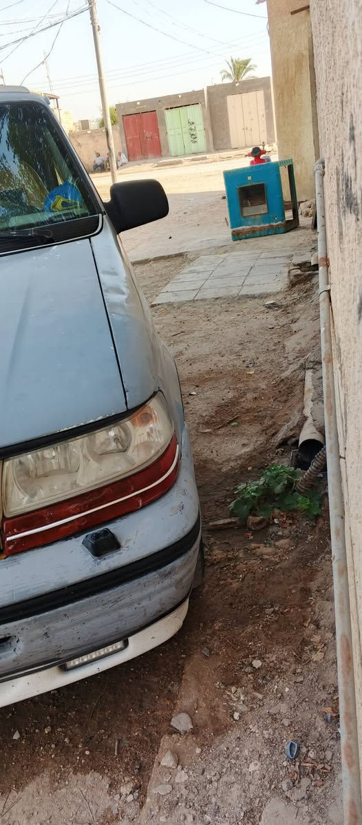 دوج بليزر موديل 1993 مكينه اصل وليس محور جاهزه من كلشي حتى التبريد شغال عايزه صبغ فقط للاستفسار الاتصال ***********
