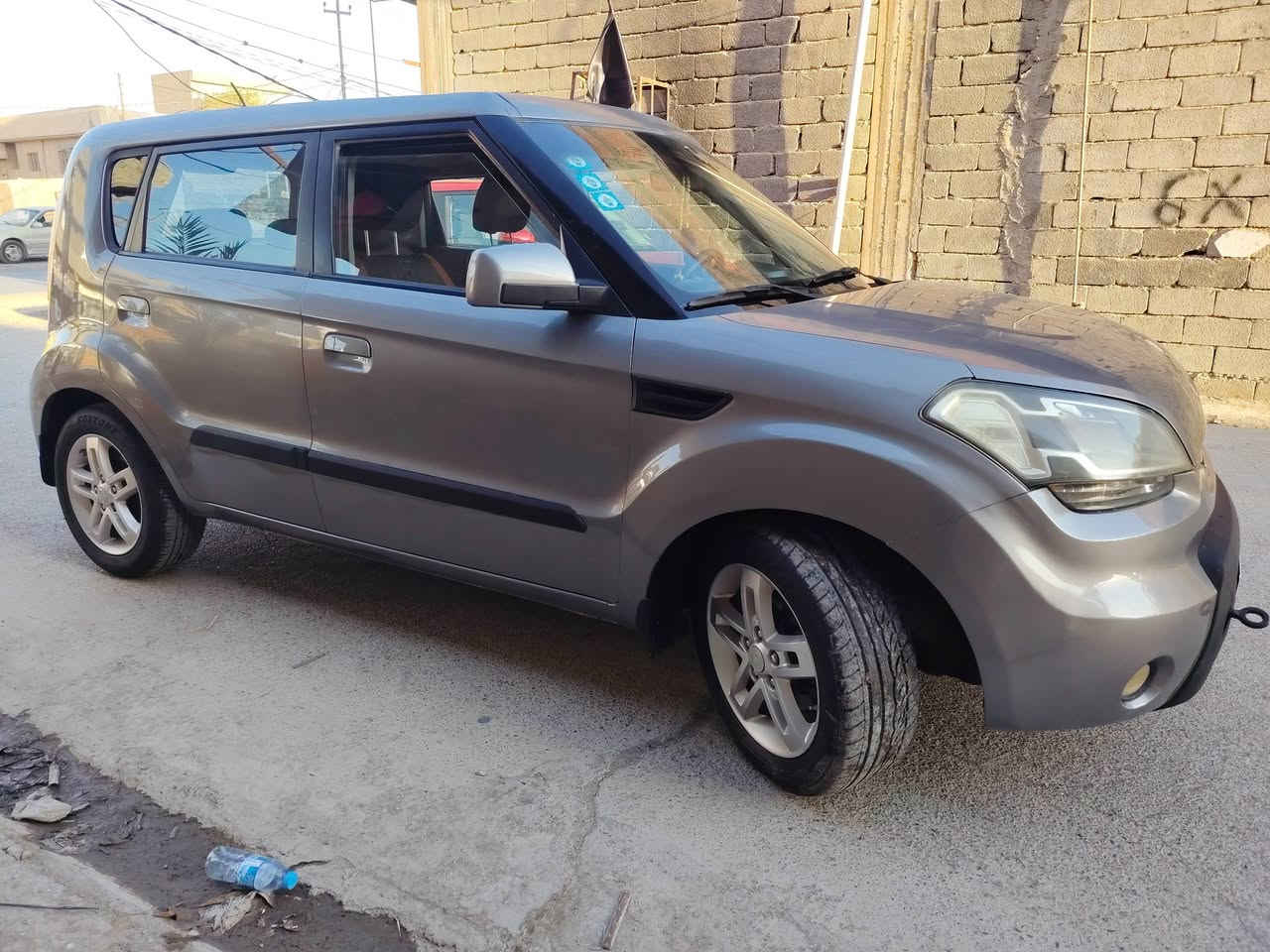 السلام عليكم كيا صول مديل 2010 للبيع رقم بغداد دولي بأسمي هزة جديدة تبريد شغل مكينه 2000 صبغ حزام ضرر جاملوغ تخم تاير صدر امامي خلفي سيارة ما ناقصهة شي السعر 77 عنوان ديالى بعقوبة ***********
