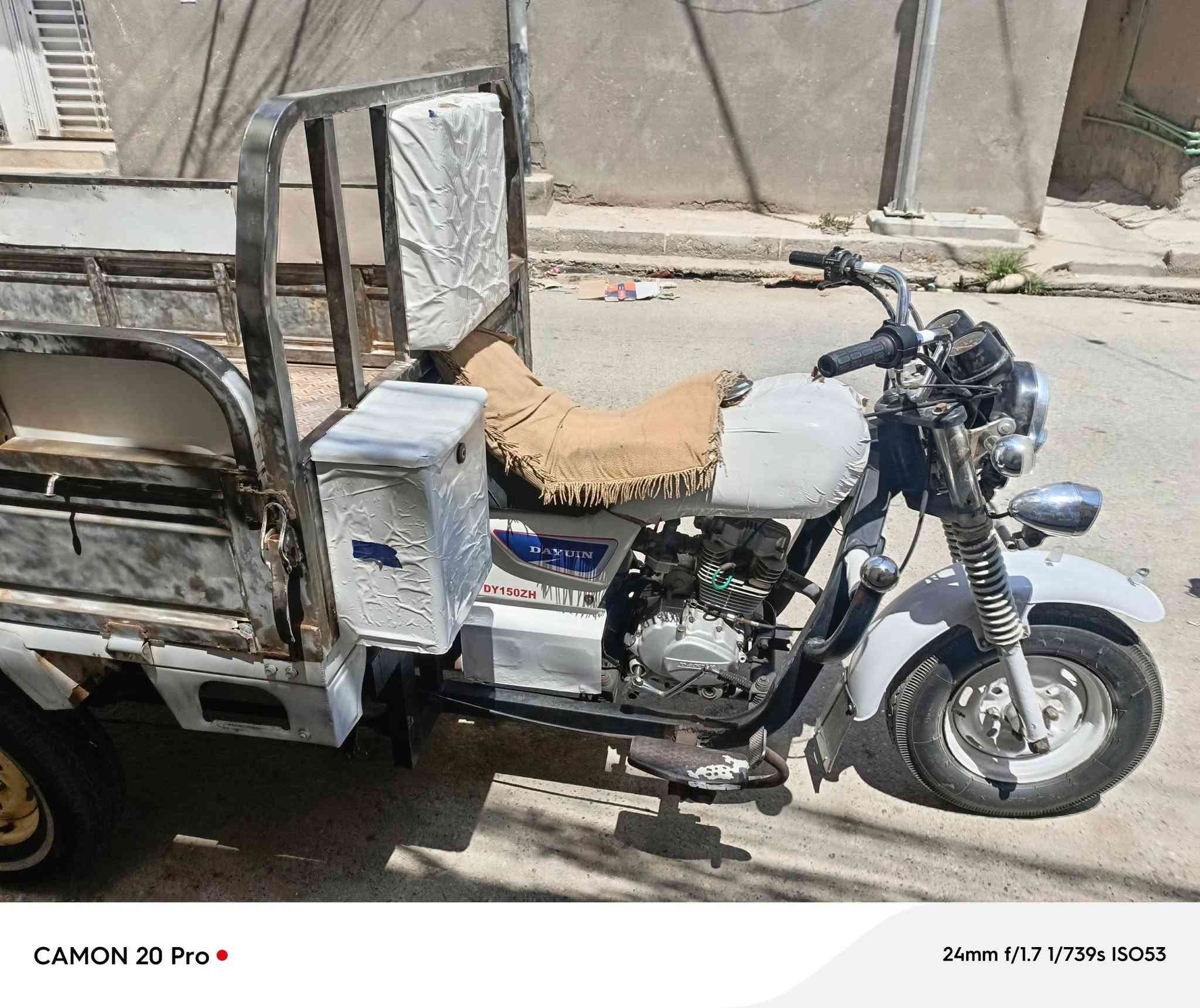 وينه ليدور نظيف وكفاله موديل 18 جاهزه من طول للطول ماعوزه أي شيء مكفوله كفاله عامه للبيع مكاني شطره ليريده يجي خاص وراوس حسب القناعه ***********
