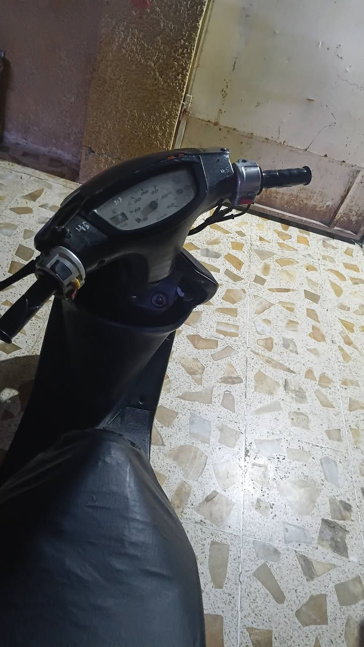 السلام عليكم. (للبيع)
دراجهYamaha60
دراجه شلعه ومعدل بطناش نكره سلف بكل وقت
كفرات بلاديه لايت عالي ناصي 
اكسل ناعم دراجه مال طلاب تروح وترجع بيها اقتصاديه متصرف لا دهن ولا بانزين  جكمجه طويله صندوق كبير
ترايك وين متريد البارحه مسويلها ادمه للكلجات ب٢٥ الله شاهد 
السعر300بي مجال للشراي
العنوان-ديالى_بعقوبه
رجاءأ المو شراي لا يراسلني 
الرقم*********** بي واتساب
