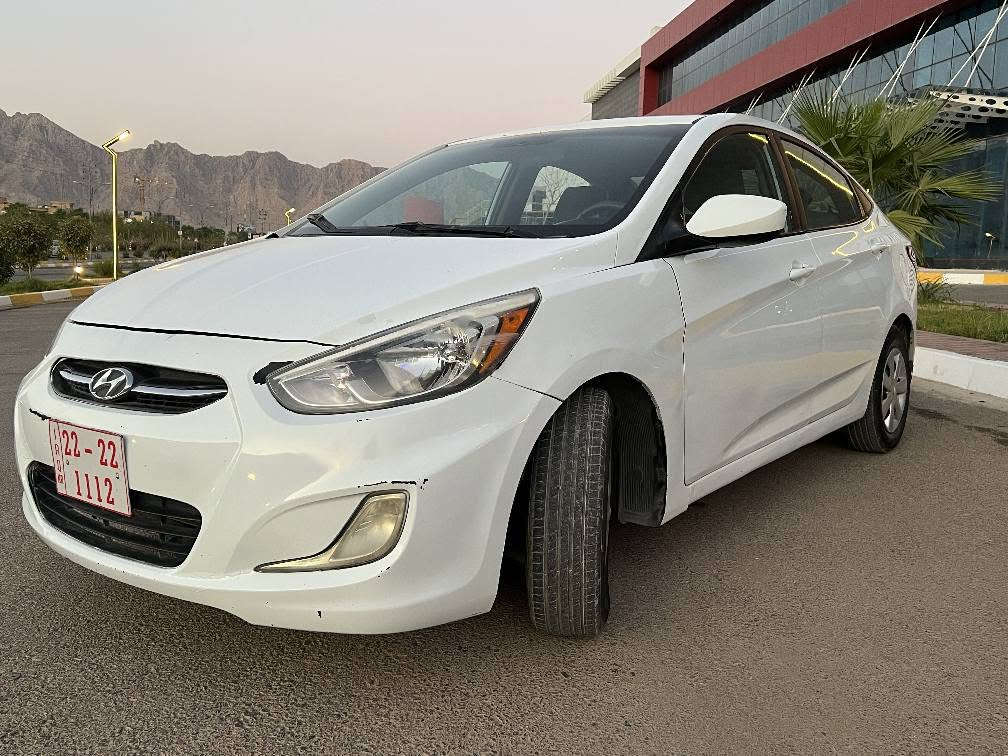 Hyunda Accent 2015 
هیۆندای ٲکسێنت ۲۰۱٥ 
نرخ  ٤٨ گەڵا 
شوێن ڕانیە
۰۷٥۰۳۳٦۲۰۲٤
بڕاوەیە 
گێڕو مەکینەو سەقفی بەشەرت دەدەم 
سەیارەکە کۆدی بۆ کراوە 
بچوکترین کێشەی نیە مەسروفم لێکردووە تەنها  دەبڵێکی شلەو دەنگی دێ 
مواسفاتی لەو مۆدیلە فوولە بەس سڵاید نیە 
ئیکۆیە ،حاسەیە ،ئەیبی ئێسە ،قفڵ مەرکەزی جام وئاوێنە کارەبایی و زۆر شتی تر 
*********** رانية, السليمانية
