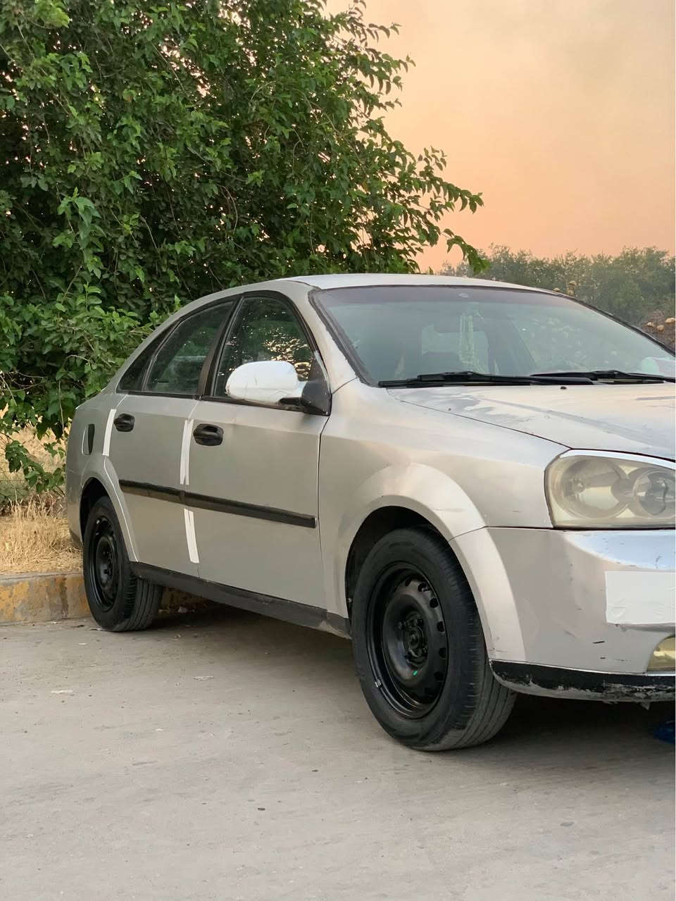 سڵاوی خواتان لێبێ ئەمگوڵە بۆڤرۆشتن یان گۆڕینەوە بە کیای بار یان توێتای تاک گێڕومەکینەی بەشەرت هەموشتێ تەبریت لەسەسیوچ چوار تایەەی باشی لە ژێردایە مەسرەفی تیانیە بەلای سەکناکەوتوە سەیارەکە سەنەویە  بەشەرتی ماڵی کەس نەبێو پارەی کەسی تێدانەبێ  سعری ٣٣گڵایە  پارەی ئۆپڵێکە  ***********بەس فایبەرووەستابی لەسەرە بەسیم داخراوە السليمانية, العراق
