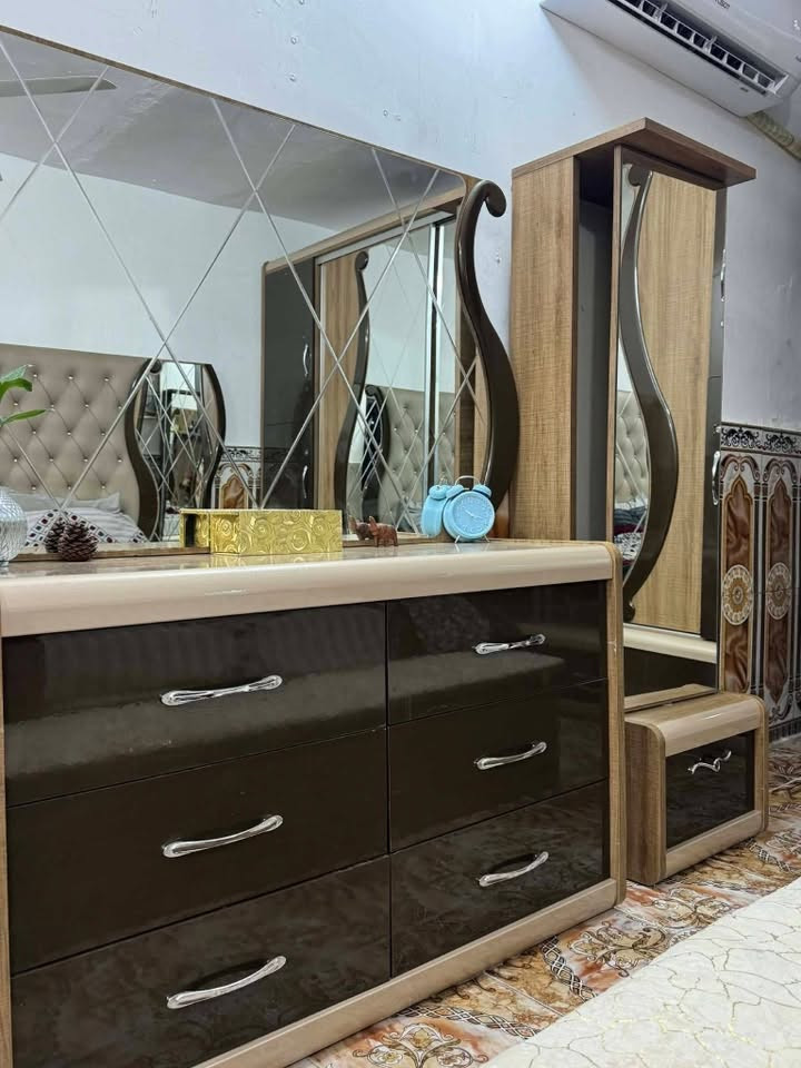 بيع مستعجل غرفة نوم تركيه نضيفه بالمهندسين بابل السعر 500 
‭***********‬

