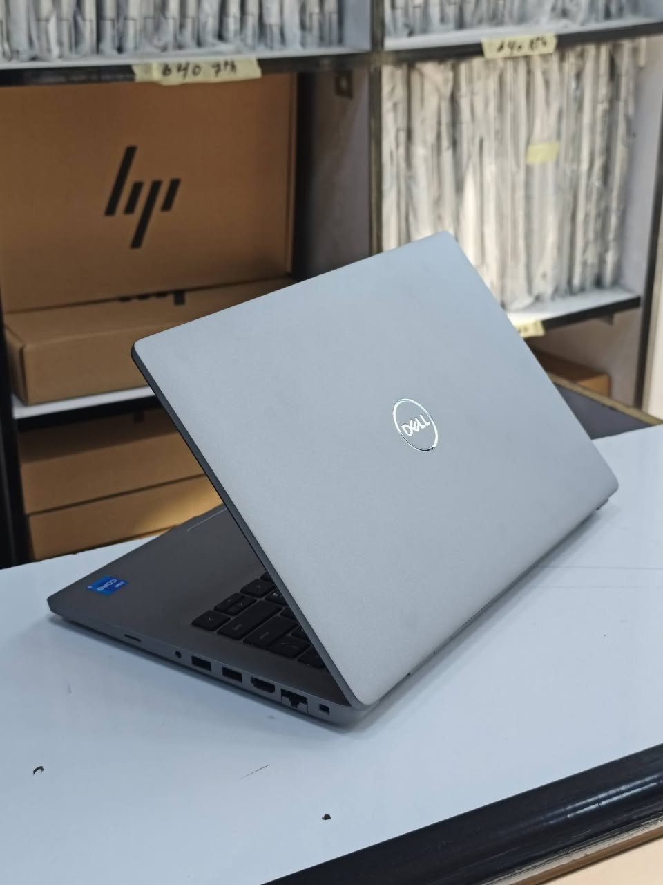 Dell latitude 5420 🔴🔴
المعالج Cor i5 الجيل الحادي عشر (11)
الرام 8 كيكا DDR4 
الهارد 256 كيكا ssd 
حجم الشاشة 14.1
ضمان 10 ايام استبدال في حال وجود مشكلة
متوفر توصيل لكافة المحافظات 
السعر 320 الف شامل التوصيل 
للتواصل و الطلب خاص او واتساب 
***********

