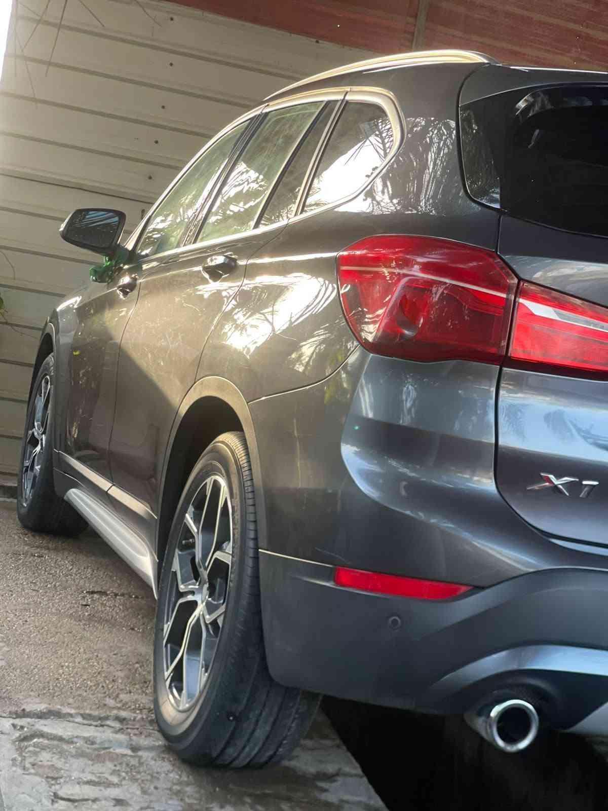 سلام عليكم من رخيصة الادمن BMW X1 موديل 2021 مواصفات معرف حادث بنيد وجاملغ بدون دواخل رقم بغداد مكان السيارة بابل السعر 185بيه مجال حك الجيه الاستفسار أكثر اتصل ودلل ساره جاهزه وخير من الله سونار موجود يمك ***********
