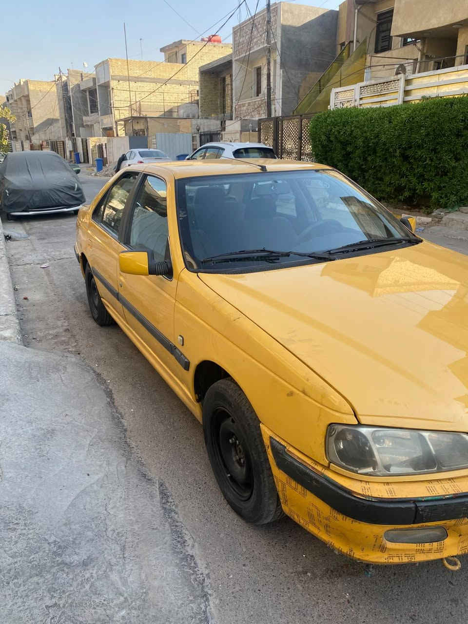 السلام وعليكم بيجو بارس 2015سياره بيها بنيد مبدل مكينه تبريد كامله بيه نواقص صدر خلفي يرادله لو دبلات لو بوش ولامامي دبل مال مشط يرادله تبديل بي طكه خفيفه السياره صفاحها موس وكشرها وعضمتها  تخبل تبريدها ثلج دواخلها نضيفه ماشيه 195 السياره اسدخدام مال بيت ولمكينه جديده لا تنقيص ولا تبخير السعر 41 وبيها مجال واذا اكو مراوس شي نضيف ترهم الهاتف ***********
