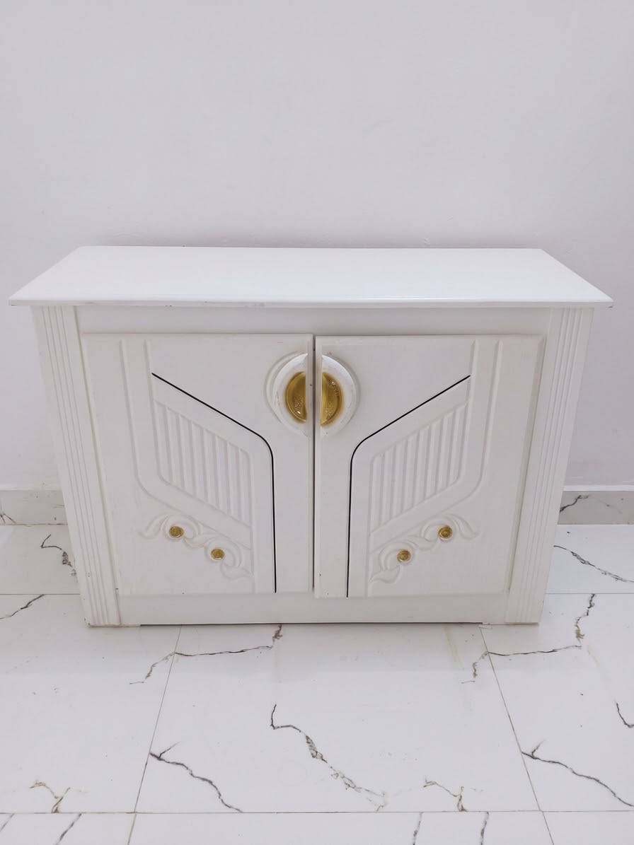 غرفه خشب • مستخدمه شهر • ذي قار